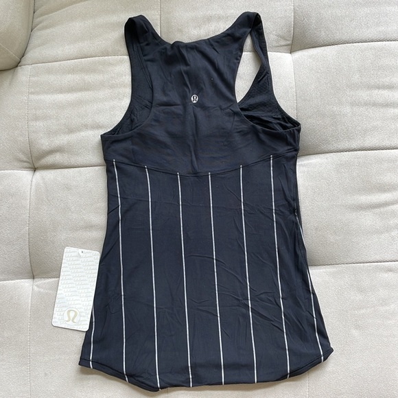 NWT Lululemon Run: First Base Tank
Cliff Hanger Stripe Black Heathered Slate - Picture 2 of 6